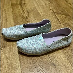Tom’s shoes blue and lavender leopard print